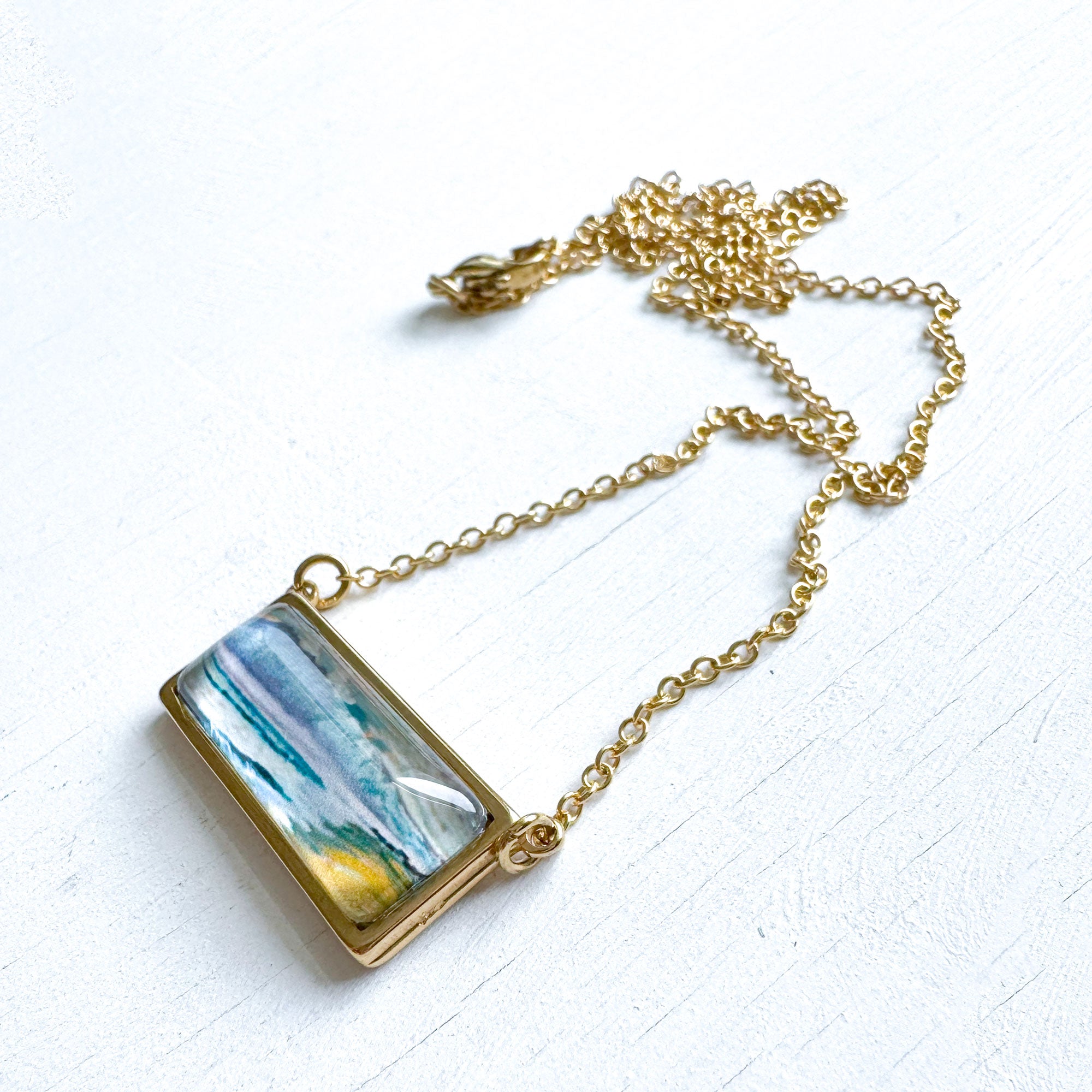 Glowing Sky - Bar Necklace