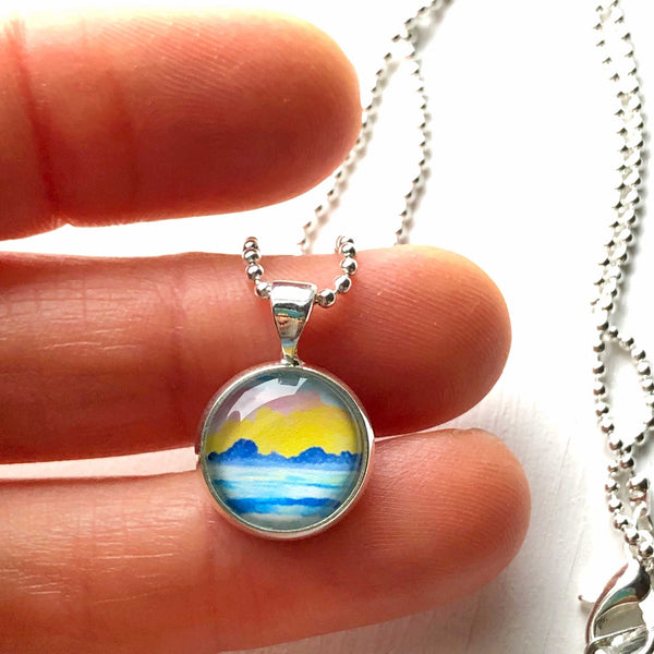 Simple Seascape III - Small Round Necklace