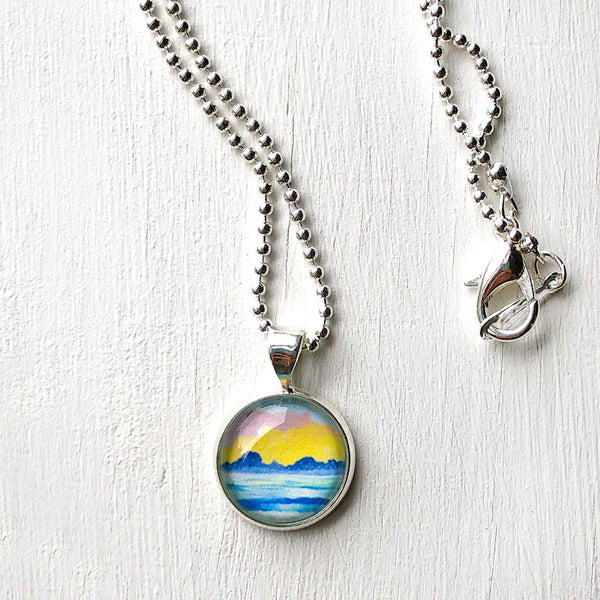 Simple Seascape III - Small Round Necklace